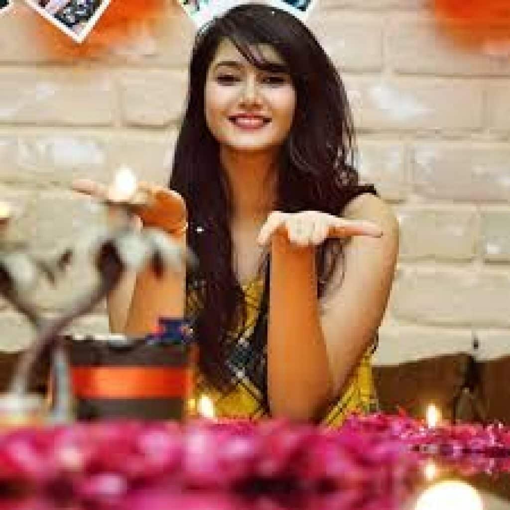 35 Hottest Girls on TikTok (2024) TechUseful