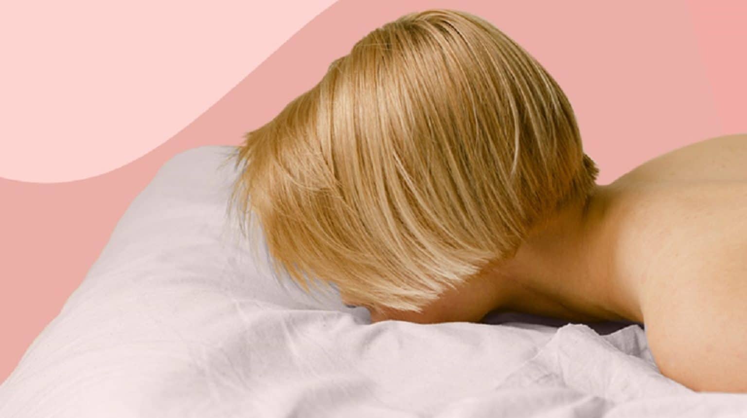 Sleeping Without A Pillow Good or Bad? TechUseful