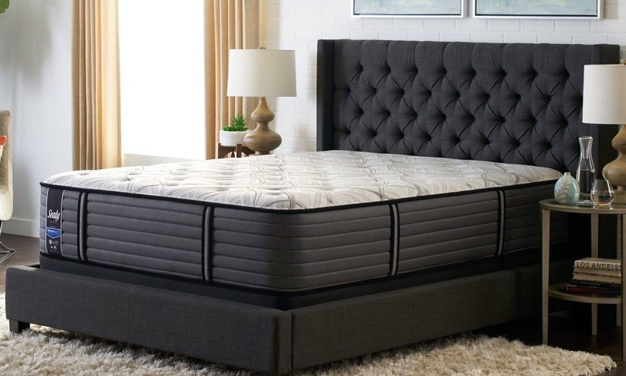 King vs Queen Bed Which Size Is Right for You? TechUseful