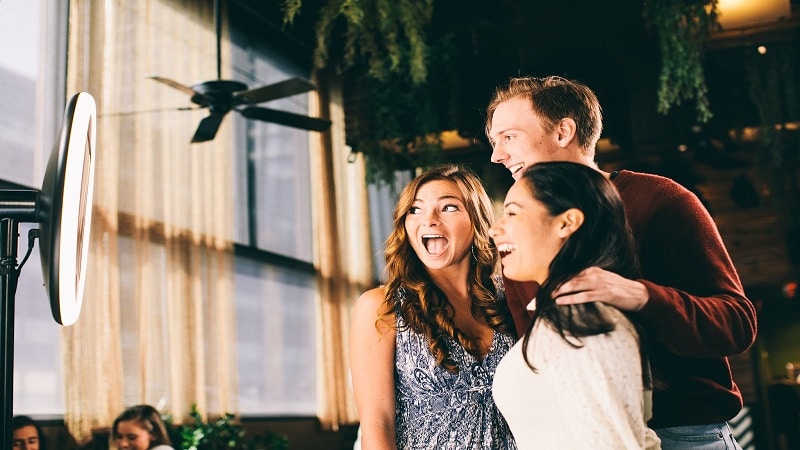 Guide To Set Up A Photo Booth at Your Next Event