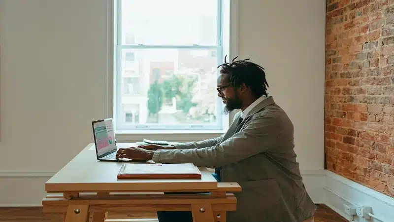 Types of Work You Can Do Online to Bring in Extra Income