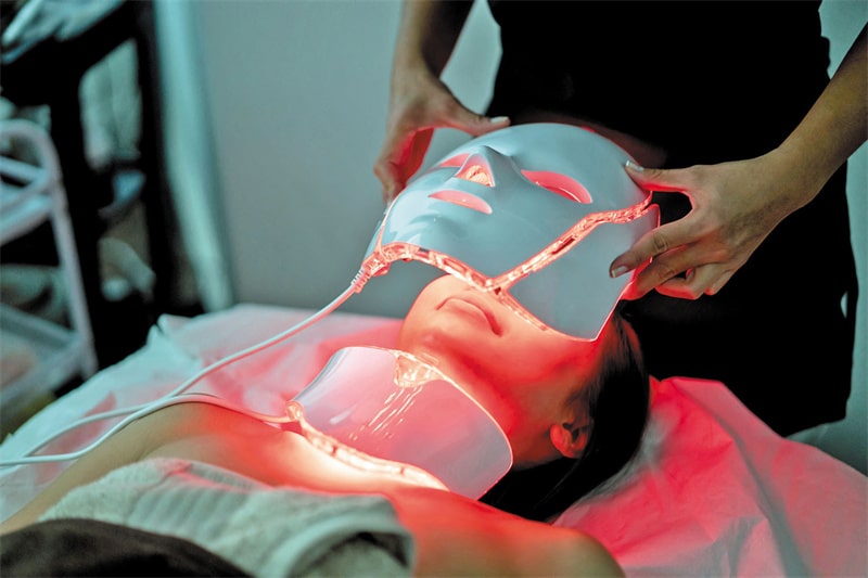 Benefits of Photon LED Light Therapy