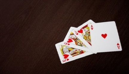 5 Free Websites to Play Hearts Anytime, Anywhere