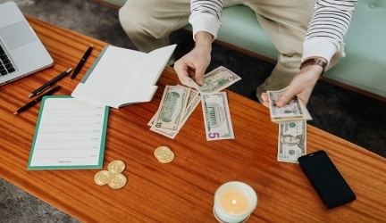 How Technology Can Help You Manage Your Finances Better