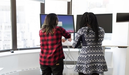 The Top 8 Factors to Consider When Choosing IT Solutions for Your Business