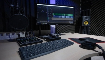 Why Electro Voice Studio Monitor is Perfect for Your Home Music Studio